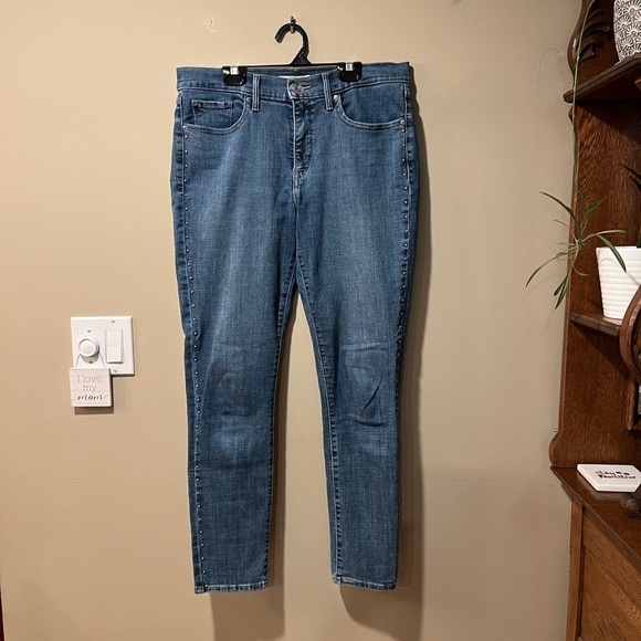 Levi Strauss 311 Shaping Skinny Jeans - Picture 10 of 14